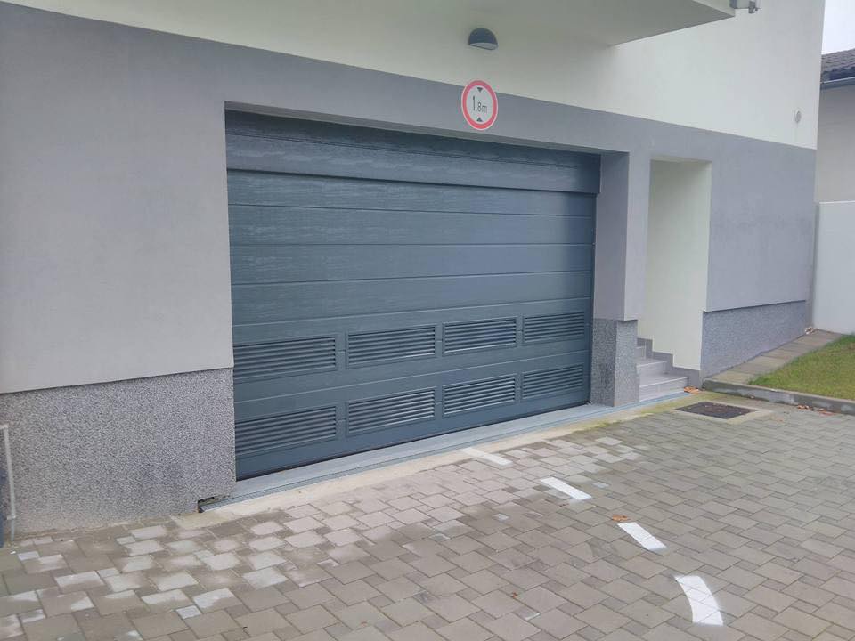 Rolo vrata, kompaktna izvedba